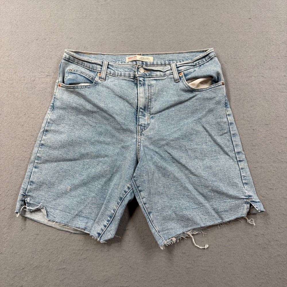 Levi's Signature Shorts Women's 14 Blue Light Wash High Rise Bermuda Relaxed Fit